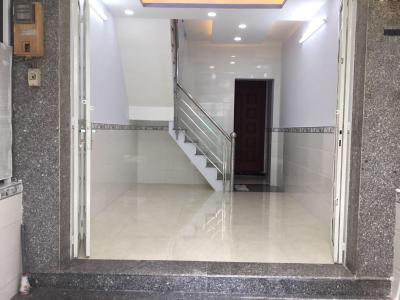 Bán nhà đường hẻm thông Đường Đoàn Văn Bơ, sổ hồng đầy đủ.