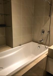 phòng tắm căn hộ Đảo Kim Cương Bán căn hộ view nội khu Đảo Kim Cương, nội thất đầy đủ