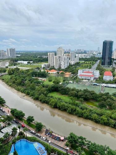 View Riviera Point, Quận 7 Căn hộ Riviera Point tầng trung, hướng Tây, view sông thoáng mát.