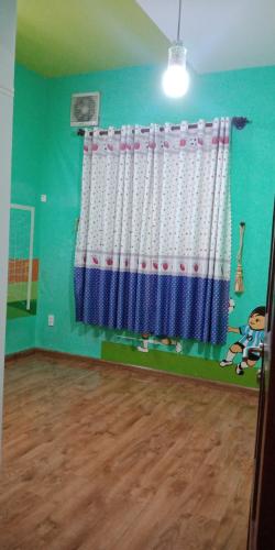 Phòng ngủ căn hộ chung cư Quân Đội Căn hộ tầng thấp chung cư Quân Đội 3 phòng ngủ, nội thất cơ bản.