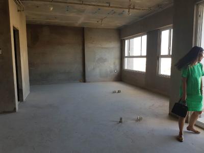 Bên trong căn hộ SUNRISE RIVERSIDE Bán căn hộ Sunrise Riverside thuộc tầng trung, 2 phòng ngủ, diện tích 70.96m2, sổ hồng đầy đủ