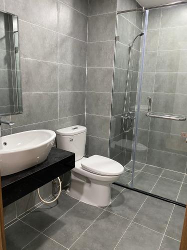 phòng tắm căn hộ Saigon South Residence Cho thuê căn hộ tầng cao Saigon South Residence đầy đủ nội thất.