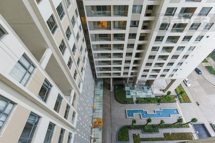 View Căn hộ The Gold View 2 phòng ngủ tầng trung A1 hướng Đông Bắc