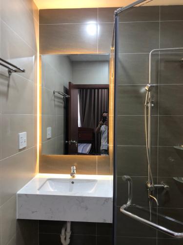 Nhà vệ sinh SSR Căn hộ Saigon South Residence tầng cao, đầy đủ nội thất
