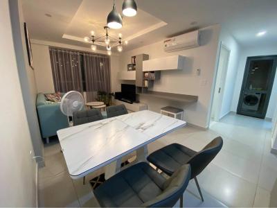 Bên trong căn hộ The Gold View Bán căn hộ 2 phòng ngủ The Gold View tầng trung, diện tích 70.6m2, đầy đủ nội thất