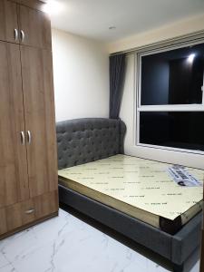 phòng ngủ 2 căn hộ Sunrise Riverside Bán căn hộ Sunrise Riverside 3 phòng ngủ, tầng cao, cửa hướng Đông, nội thất cơ bản.