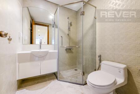 Phòng tắm 2 Căn hộ Vinhomes Central Park tầng trung, tòa Landmark 6, 4 phòng ngủ, full nội thất