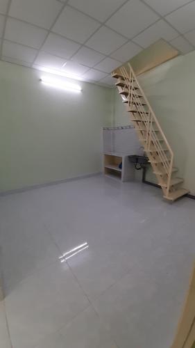 Phòng khách nhà phố Quận 4 Bán nhà hẻm Tôn Đản, phường 15, Quận 4, DT 54m2, sổ hồng chính chủ