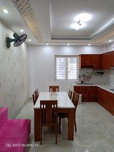 Phòng bếp nhà phố Quận 7 Bán nhà 3 tầng KDC Tân Thuận Nam, Quận 7, sổ hồng, nội thất cơ bản