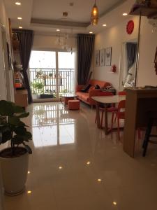 Căn hộ 9 View Apartment tầng cao đón gió, đầy đủ nội thất.