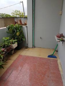 Ban công nhà phố Huỳnh Tấn Phát, Quận 7 Nhà phố quận 7 hẻm xe hơi, khu dân cư an ninh đông đúc, rộng 80m2.
