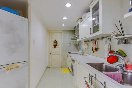 Phòng Bếp Duplex Phú Hoàng Anh 3 phòng ngủ view hồ bơi