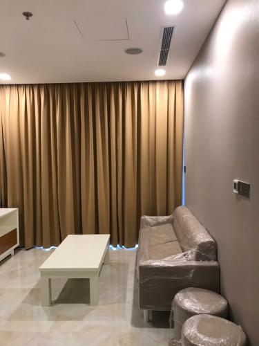 Phòng khách căn hộ Vinhomes Golden River Cho thuê căn hộ Vinhomes Golden River 1PN, diện tích 46m2, đầy đủ nội thất, hướng ban công Tây Nam