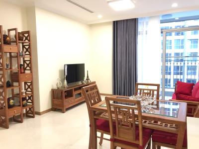 Phòng khách Vinhomes Central Park Căn hộ Vinhomes Central Park ban công hướng Nam, view đón gió.