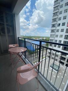 View Saigon South Residence Căn hộ Saigon South Residence tầng cao, đầy đủ nội thất, 3 phòng ngủ.