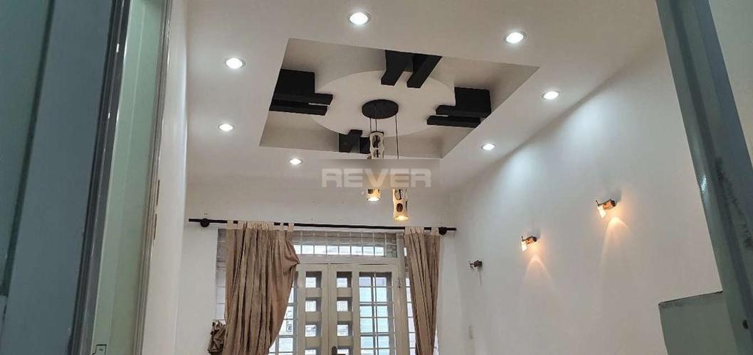 Bên trong biệt thự Lương Định Của, Quận 2 Biệt thự mặt tiền quận 2, diện tích 140m2, hướng Tây.