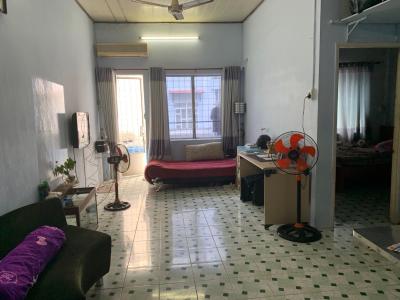 Cho thuê căn hộ chung cư 189B Cống Quỳnh, diện tích 60m2, nội thất cơ bản, ban công hướng Tây Bắc.