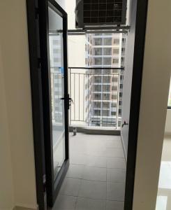 Lô gia Vinhomes Grand Park Quận 9 Căn hộ Vinhomes Grand Park tầng 5, hướng view nội khu.