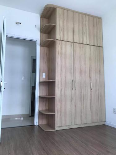 Bên trong căn hộ Topaz City Căn hộ Topaz City tầng trung, hướng nội khu yên tĩnh.