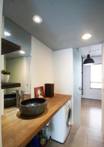 Phòng bếp Masteri Thảo Điền Quận 2 Căn hộ Masteri Thảo Điền view sông, nội thất đầy đủ.