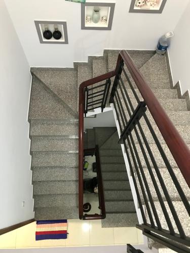 Cầu thang nhà phố Quận 7 Bán nhà 3 tầng phường Phú Mỹ, Quận 7, cách cầu Phú Xuân 500m