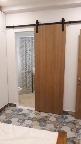 Phòng khách căn hộ SAIGON SOUTH RESIDENCE Bán căn hộ Saigon South Residence 2 phòng ngủ diện tích 71m2, ban công hướng Tây Nam