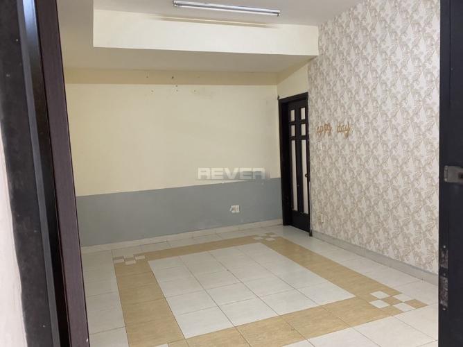 Căn hộ An Viên Apartment nội thất cơ bản, ban công rộng rãi.