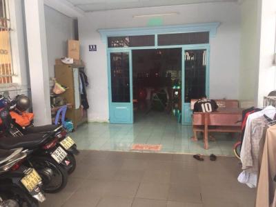 Bán nhà phố mặt tiền Đường số 5, kết cấu 1 tầng + sân, sổ hồng đầy đủ.