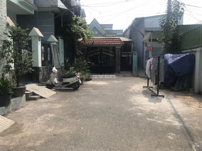 Hẻm nhà phố Phú Hữu, Quận 9 Nhà phố Phú Hữu hẻm xe hơi 6m, sổ hồng riêng bàn giao ngay.