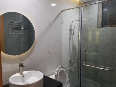 Nhà vệ sinh SSR Căn hộ Saigon South Residence đầy đủ nội thất, thiết kế hiện đại.