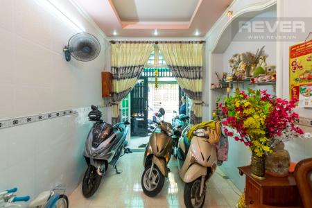 Phòng khách nhà phố Phú Nhuận Bán nhà 3 tầng đường Trần Kế Xương, Phú Nhuận, diện tích đất 45m2, cách công viên Phú Nhuận khoảng 200m