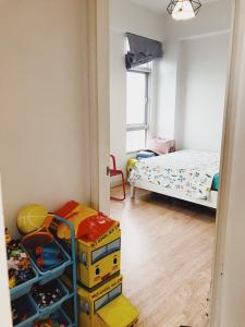 Phòng ngủ căn hộ The Parcspring Bán căn hộ đầy đủ nội thất The Parcspring, ban công Đông Nam