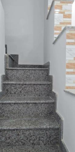 Bên trong nhà phố Chiến Lược, Bình Tân Nhà phố hướng Bắc, bàn giao sổ hồng riêng, đủ pháp lý.