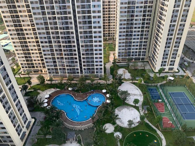 View Vinhomes Grand Park Quận 9 Căn hộ Vinhomes Grand Park tầng cao, đón hướng nội khu mát mẻ.