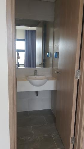 Phòng tắm  căn hộ Vinhomes Grand Park Căn hộ Vinhomes Grand Park nội thất cơ bản, view thành phố.
