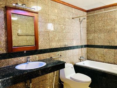 Phòng tắm chung cư Chánh Hưng - Giai Việt Căn hộ chung cư Chánh Hưng - Giai Việt tầng trung, view nội khu.