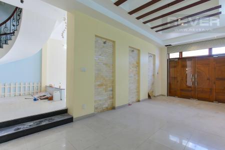 Phòng Khách Biệt thự 4 phòng ngủ đường Lý Phục Man Quận 7