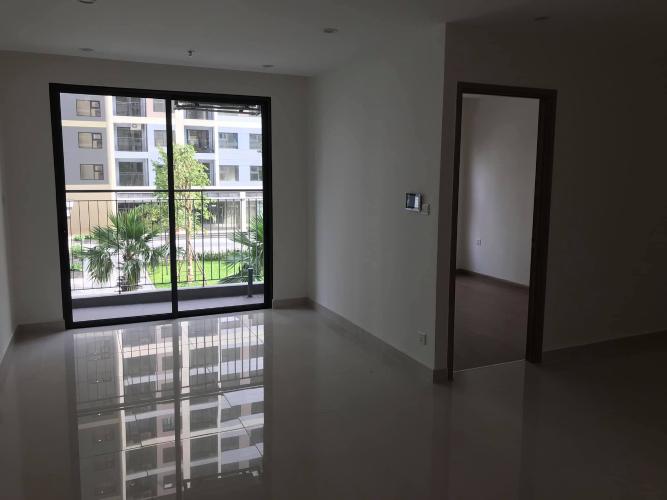 Phòng khách Vinhomes Grand Park Quận 9 Căn hộ tầng trung Vinhomes Grand Park trang bị nội thất cơ bản.