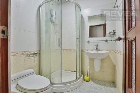 Toilet 1 Căn hộ Orient Apartment 3 phòng ngủ tầng thấp A3 đầy đủ nội thất