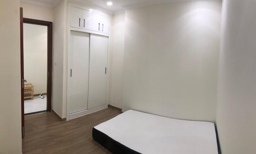 căn hộ Vinhomes Central Park Cho thuê căn hộ tầng cao nội thất cơ bản, view nội khu Vinhomes Central Park