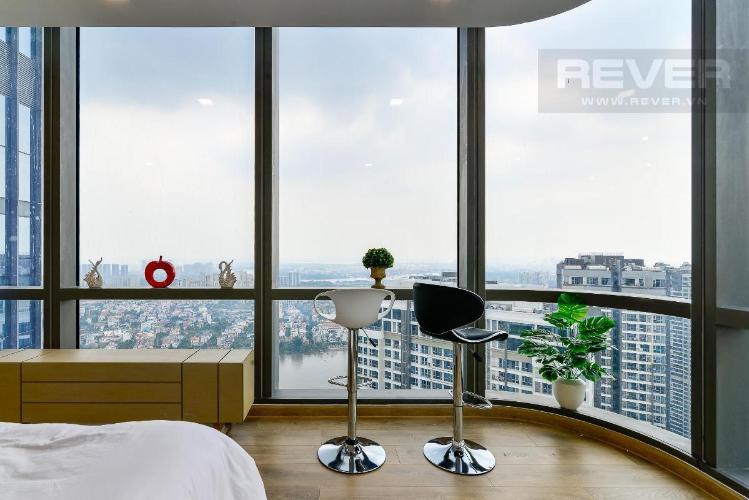 13 Bán hoặc cho thuê căn hộ Vinhomes Central Park 4PN, tháp Landmark 81, diện tích 164m2, đầy đủ nội thất, căn góc view thoáng