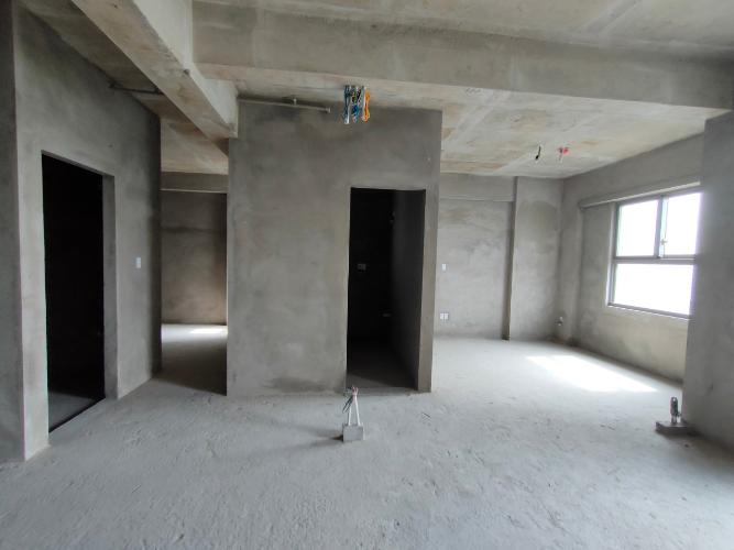 Căn hộ Saigon South Residence  Căn hộ Saigon South Residence tầng trung, bàn giao thô, view sông mát.