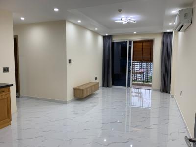 phòng khách căn hộ Sunrise Riverside Bán căn hộ Sunrise Riverside 3 phòng ngủ, tầng cao, cửa hướng Đông, nội thất cơ bản.