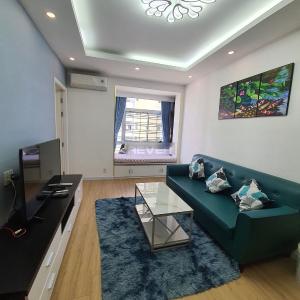 Căn hộ Sky Garden, Quận 7 Căn hộ Sky Garden 3 phòng ngủ, đầy đủ nội thất.