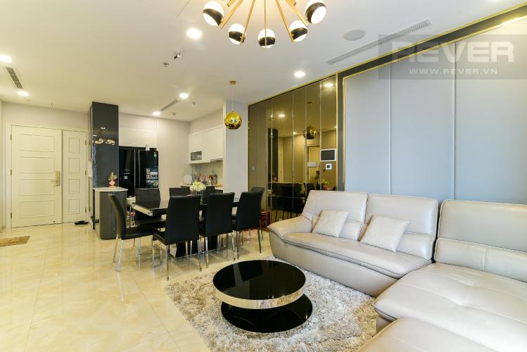 Phòng khách căn hộ Vinhomes Golden River Bán hoặc cho thuê Vinhomes Golden River 2PN, tháp The Aqua 1, đầy đủ nội thất, view sông và nội khu