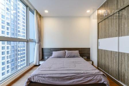 Phong ngu Master 2 Bán căn hộ Vinhomes Central Park 2PN, diện tích 72m2, đầy đủ nội thất, view sông và công viên