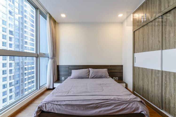 Phong ngu Master 2 Bán căn hộ Vinhomes Central Park 2PN, diện tích 72m2, đầy đủ nội thất, view sông và công viên