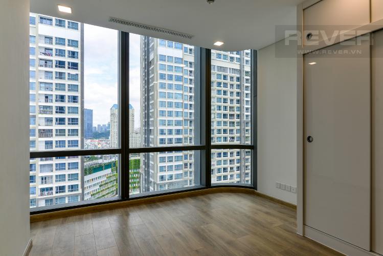 Phòng Ngủ 1 Bán hoặc cho thuê căn hộ Vinhomes Central Park 3PN, tháp Landmark 81, view sông và công viên
