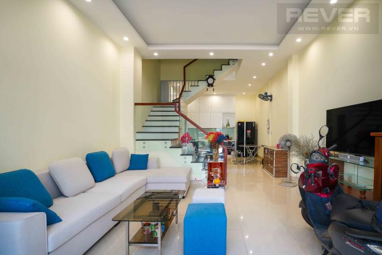 Phòng khách nhà phố Quận 9 Bán nhà 4 tầng đường Gò Cát, Quận 9, sổ hồng, nội thất cơ bản, hướng cửa Đông Bắc