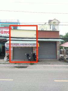 Mặt bằng kinh doanh mặt tiền Lê Văn Lương, hướng Đông Bắc.